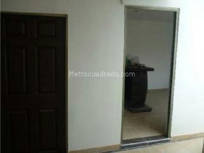 Casa de 5 alcobas en venta en Los Cerezos Minuto De Dios, Bogotá, 400 m² · foto 8 de 20