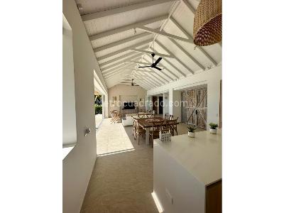 Casa de 4 alcobas en venta en Portachuelo, Girardot, 202 m² · foto 2 de 10