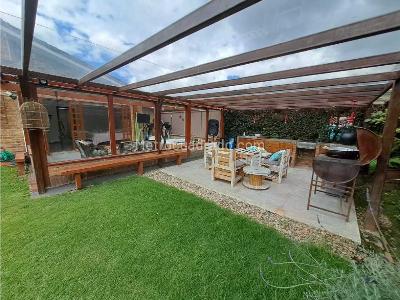 Casa de 3 alcobas en venta en San Jose De Bavaria, Bogotá, 180 m² · foto 15 de 19