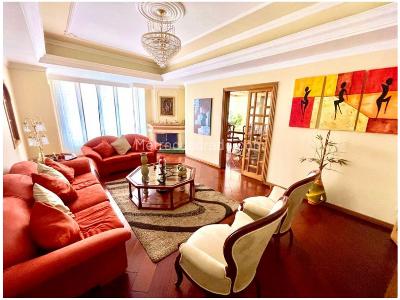 Apartamento de 4 alcobas en venta en Santa Barbara, Bogotá, 257 m² · foto 4 de 20