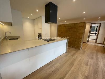 Apartamento de 2 alcobas en venta en San Patricio, Bogotá, 116 m² · foto 3 de 20