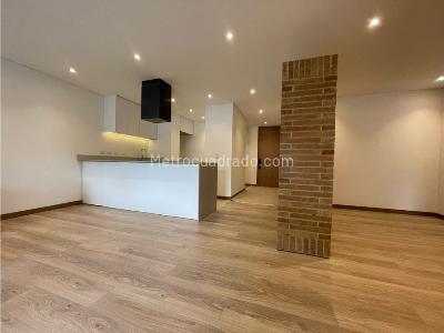 Apartamento de 2 alcobas en venta en San Patricio, Bogotá, 116 m² · foto 5 de 20