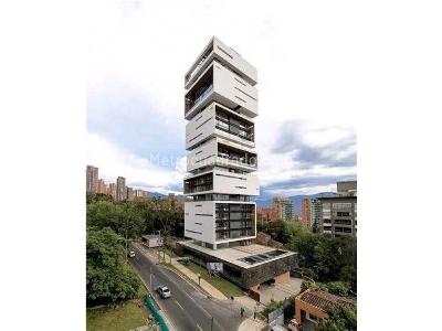 Apartamento en venta en El Poblado, Medellín · foto 2 de 12