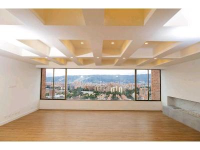 Apartamento de 4 alcobas en venta en Gratamira, Bogotá, 299 m² · foto 3 de 14