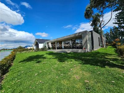 Casa de 3 alcobas en venta en San Jacinto, Chía, 1040 m² · foto 4 de 20
