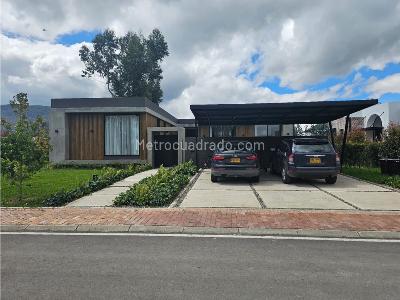 Casa de 3 alcobas en venta en San Jacinto, Chía, 1040 m² · foto 6 de 20