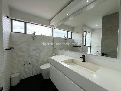 Apartamento de 5 alcobas en venta en La Calleja, Bogotá, 266 m² · foto 19 de 20