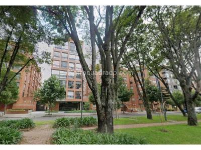 Apartaestudio en venta en Chico, Bogotá, 27 m² · foto 2 de 14