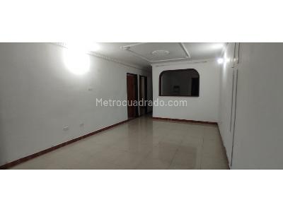 Casa de 5 alcobas en venta en Cambulos, Girardot, 203 m² · foto 18 de 19