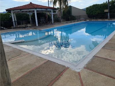 Casa de 4 alcobas en venta en Altos Del Peñon, Girardot, 90 m² · foto 4 de 20