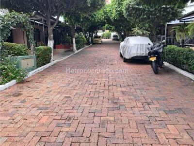 Casa de 4 alcobas en venta en Altos Del Peñon, Girardot, 90 m² · foto 6 de 20