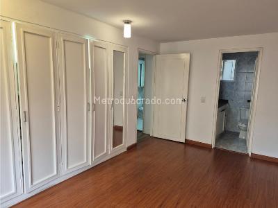 Apartamento de 3 alcobas en venta en Multicentro, Bogotá, 137 m² · foto 12 de 20