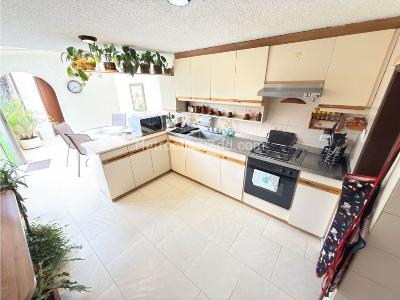 Casa en venta en Niza, Bogotá · foto 7 de 20