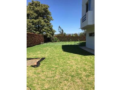 Casa de 4 alcobas en venta en San Simon, Bogotá, 550 m² · foto 2 de 20
