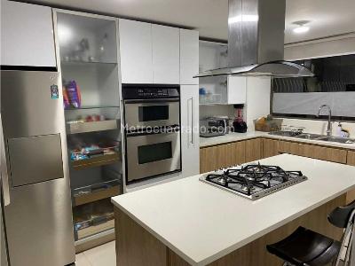 Casa en venta en Gratamira, Bogotá · foto 5 de 12