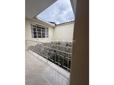 Casa de 4 alcobas en venta en Santa Isabel, Cali, 290 m² · foto 4 de 11