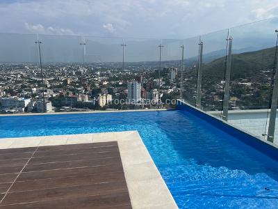 Apartamento de 3 alcobas en venta en Bellavista, Cali, 197 m² · foto 2 de 20