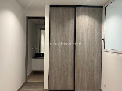 Apartamento de 3 alcobas en venta en Bellavista, Cali, 197 m² · foto 18 de 20