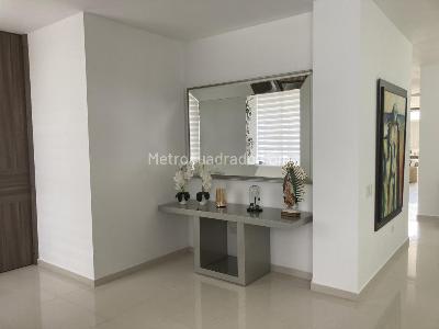 Casa de 5 alcobas en venta en Parcelaciones Pance, Cali, 650 m² · foto 8 de 20