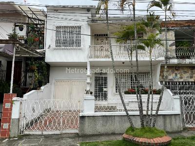 Casa de 5 alcobas en venta en San Fernando, Cali, 325 m² · foto 2 de 20