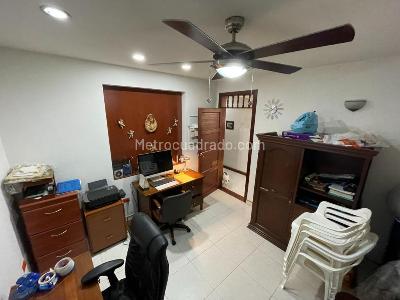Casa de 5 alcobas en venta en San Fernando, Cali, 325 m² · foto 10 de 20