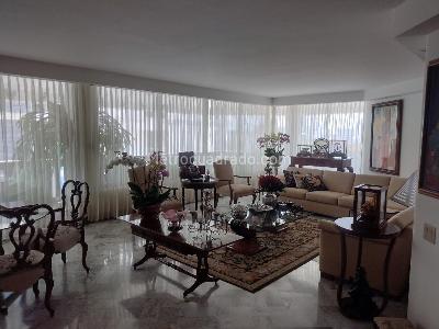 Casa de 5 alcobas en venta en Santa Monica Residencial, Cali, 1012 m² · foto 3 de 20