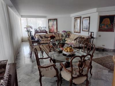 Casa de 5 alcobas en venta en Santa Monica Residencial, Cali, 1012 m² · foto 4 de 20