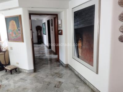 Casa de 5 alcobas en venta en Santa Monica Residencial, Cali, 1012 m² · foto 8 de 20