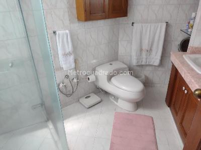 Casa de 5 alcobas en venta en Santa Monica Residencial, Cali, 1012 m² · foto 12 de 20