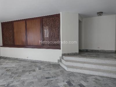 Casa de 5 alcobas en venta en Santa Monica Residencial, Cali, 1012 m² · foto 18 de 20