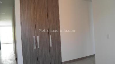 Apartamento de 3 alcobas en venta en Altos De Santa Isabel, Cali, 135 m² · foto 8 de 20