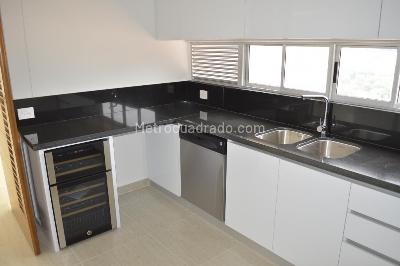 Apartamento de 3 alcobas en venta en Santa Teresita, Cali, 228 m² · foto 12 de 20