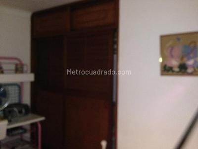 Casa de 5 alcobas en venta en Central, Palmira, 393 m² · foto 17 de 20