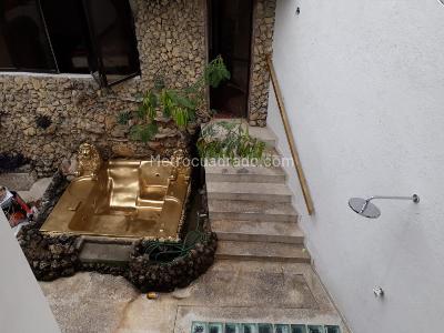 Casa de 5 alcobas en venta en Santa Monica Residencial, Cali, 490 m² · foto 7 de 8