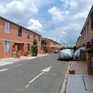 Casa de 3 alcobas en venta en Valle Del Lili, Cali, 92 m² · foto 3 de 20