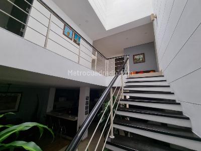 Casa de 5 alcobas en venta en El Ingenio Iii, Cali, 591 m² · foto 2 de 16