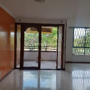 Apartamento en venta en La Flora, Cali · foto 4 de 20