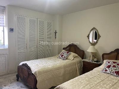 Apartamento de 3 alcobas en venta en Centenario, Cali, 147 m² · foto 11 de 16
