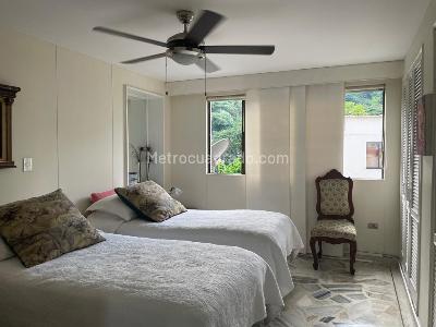 Apartamento de 3 alcobas en venta en Centenario, Cali, 147 m² · foto 12 de 16