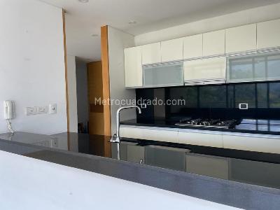 Apartamento de 4 alcobas en arriendo en Santa Teresita, Cali, 166 m² · foto 10 de 20