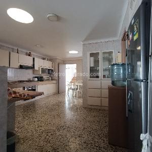Casa de 5 alcobas en venta en Ciudad Jardin, Cali, 602 m² · foto 18 de 20