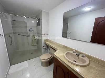 Apartamento en venta en Santa Teresita, Cali · foto 12 de 13