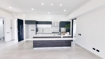 Casa de 3 alcobas en venta en Circacia, Armenia, 222 m² · foto 4 de 17