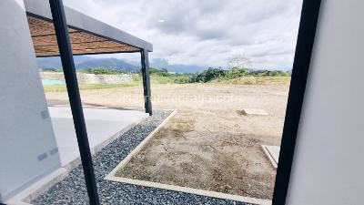 Casa de 3 alcobas en venta en Circacia, Armenia, 222 m² · foto 10 de 17