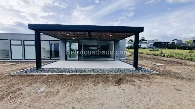 Casa de 3 alcobas en venta en Circacia, Armenia, 222 m² · foto 12 de 17