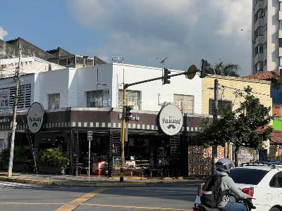 Casa de 3 alcobas en venta en San Fernando, Cali, 255 m² · foto 2 de 7