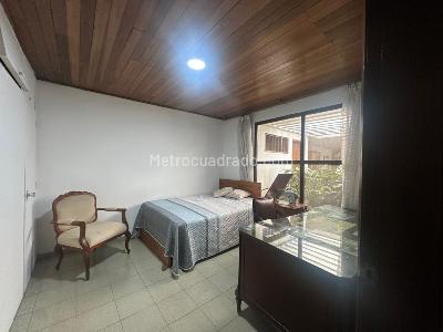 Casa de 5 alcobas en venta en La Flora, Cali, 324 m² · foto 14 de 20