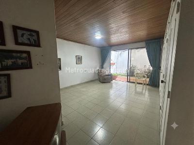 Casa de 5 alcobas en venta en La Flora, Cali, 324 m² · foto 16 de 20
