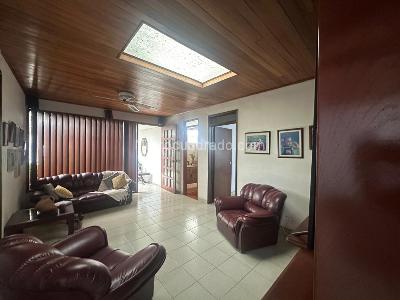 Casa de 5 alcobas en venta en La Flora, Cali, 324 m² · foto 7 de 20