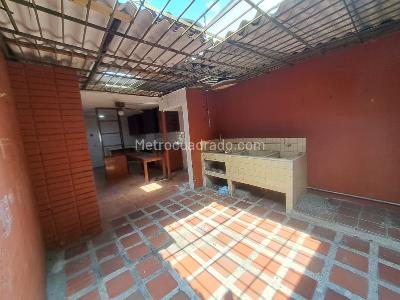 Casa de 5 alcobas en venta en Normandia, Cali, 582 m² · foto 10 de 20